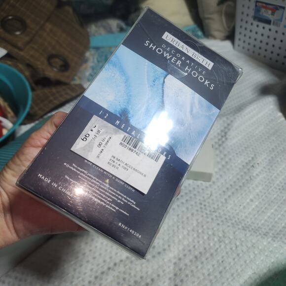 URBAN BATH SILVER TONED SHOWER CURTAIN RINGS - Picture 2 of 6